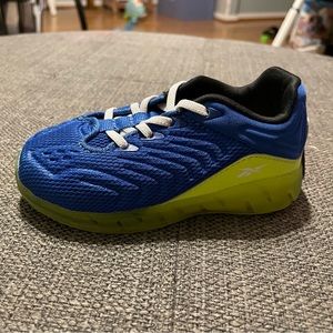 New Reebok Baby Shoes Size 6